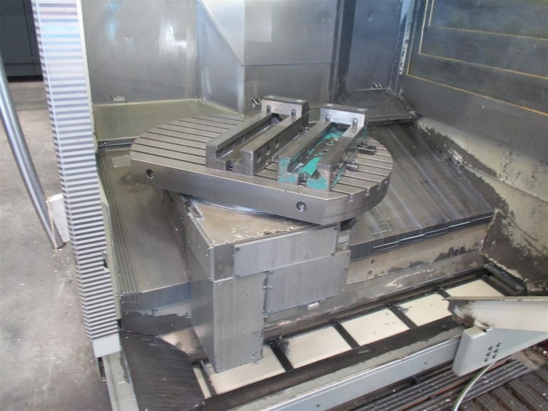 Centro di lavoro 4+1 assi Deckel Maho 