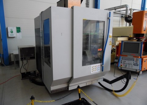 Centro di Lavoro 5 Assi MIKRON UCP 600