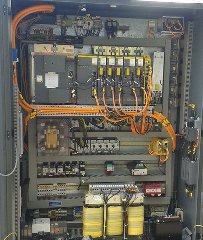 Centro di lavoro 5 Assi usato Chiron